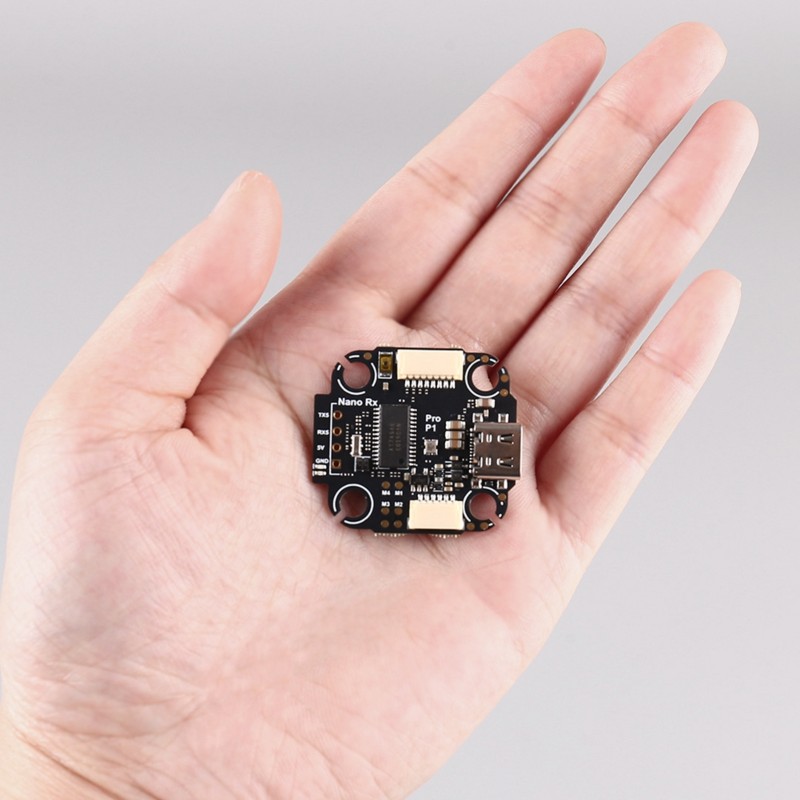 وحدة تحكم طيران B68A Black She - مراجعة Drone Racing Flight Controller وسعره