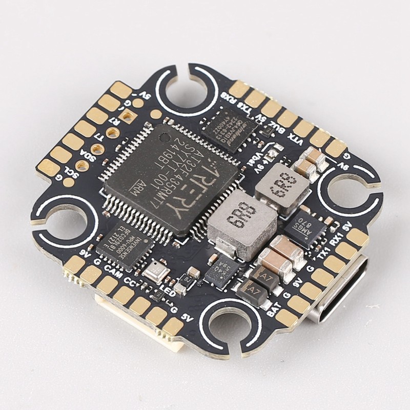 وحدة تحكم طيران B68A Black She - مراجعة Drone Racing Flight Controller وسعره